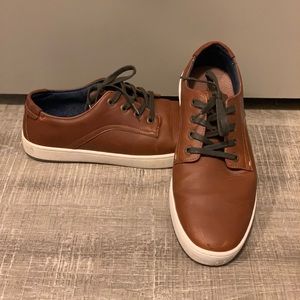 Men’s Aldo casual sneakers